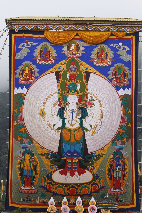 Thongdrol Phật Quan Âm Thiên thủ Thiên nhãn thêu gấm Thongdrol Phật Quan Âm Thiên thủ Thiên nhãn thêu gấm