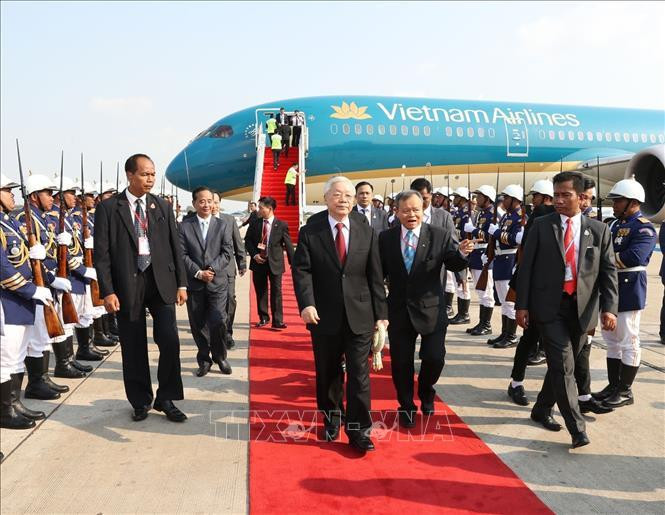Tổng Bí thư, Chủ tịch nước Nguyễn Phú Trọng đến Phnom Penh, Campuchia. Ảnh TTXVN Tổng Bí thư, Chủ tịch nước Nguyễn Phú Trọng đến Phnom Penh, Campuchia. Ảnh TTXVN