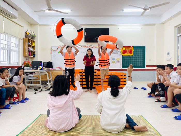 Học sinh cần được thực hành những kỹ năng ứng phó với thiên tai. Ảnh: Giáo viên cung cấp. Học sinh cần được thực hành những kỹ năng ứng phó với thiên tai. Ảnh: Giáo viên cung cấp.