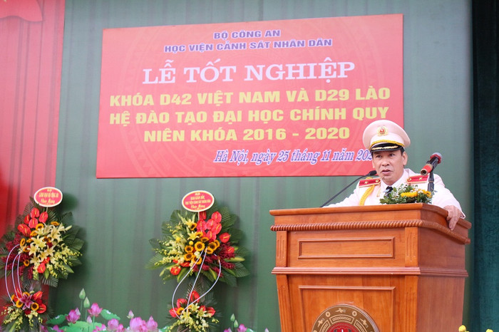 Thiếu tướng Trần Minh Hưởng – Giám đốc Học viện Cảnh sát nhân dân phát biểu tại buổi lễ (Ảnh: Trung Dũng) Thiếu tướng Trần Minh Hưởng – Giám đốc Học viện Cảnh sát nhân dân phát biểu tại buổi lễ (Ảnh: Trung Dũng)