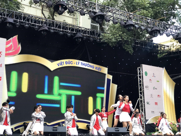 Các tiết mục được dàn dựng công phu, rèn luyện, chuẩn bị trước cả tháng trời (Ảnh: NM) Các tiết mục được dàn dựng công phu, rèn luyện, chuẩn bị trước cả tháng trời (Ảnh: NM)