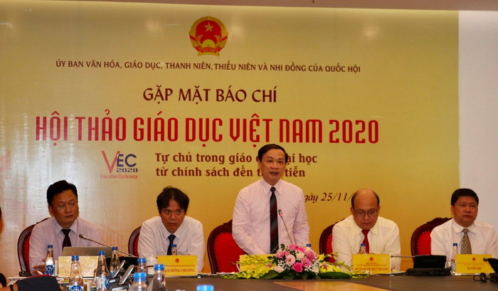 Các đại biểu chủ trì cuộc gặp mặt báo chí thông tin về Hội thảo Giáo dục 2020. (Ảnh: Phạm Minh) Các đại biểu chủ trì cuộc gặp mặt báo chí thông tin về Hội thảo Giáo dục 2020. (Ảnh: Phạm Minh)