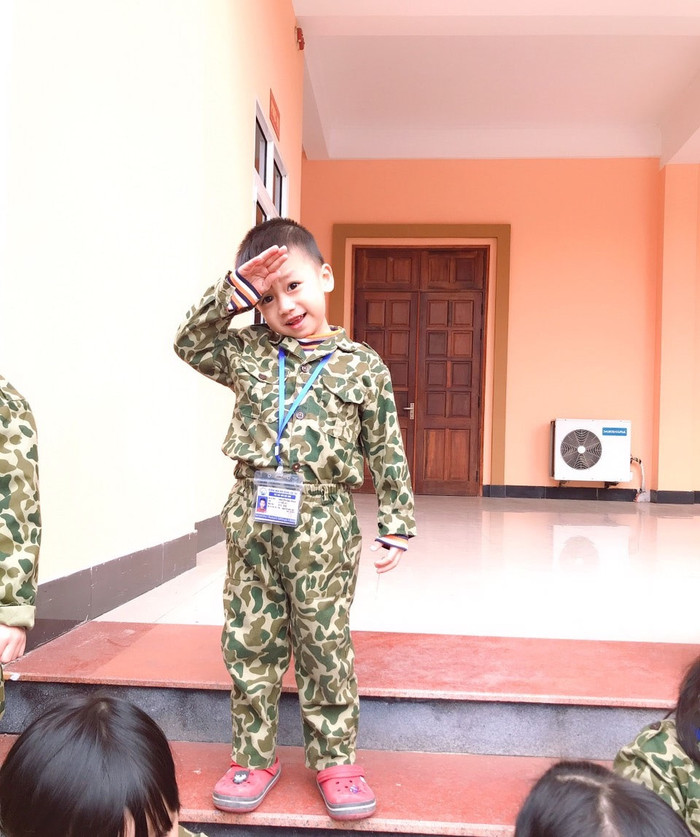Cậu bé Đại Phúc giờ đã chững chạc và nhanh nhẹn hơn rất nhiều so với 1 năm trước. Cậu bé Đại Phúc giờ đã chững chạc và nhanh nhẹn hơn rất nhiều so với 1 năm trước.