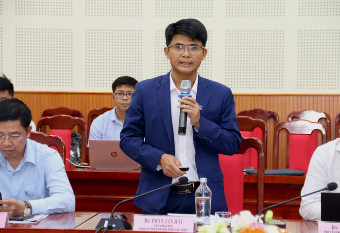 Ông Phan Tấn Hậu - Phó Giám đốc Công ty Chế biến Khí Vũng Tàu phát biểu tại tọa đàm. Ông Phan Tấn Hậu - Phó Giám đốc Công ty Chế biến Khí Vũng Tàu phát biểu tại tọa đàm.