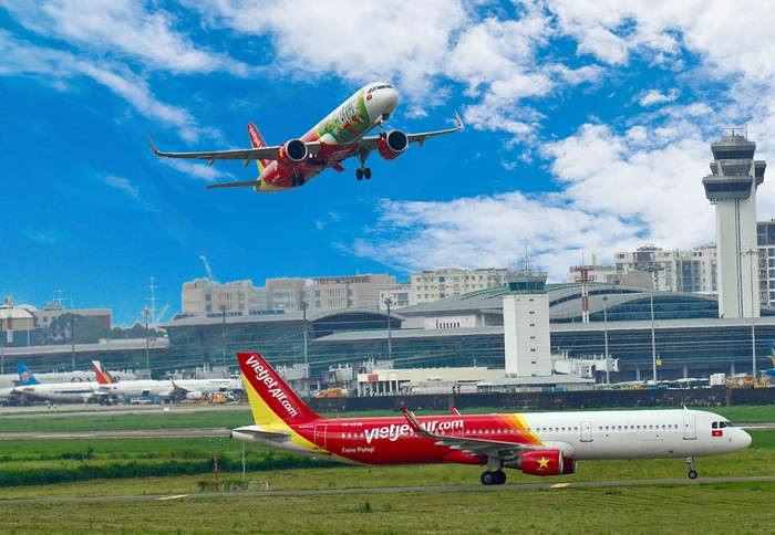 Vietjet tung hơn 2 triệu vé giảm 50%, cùng hành khách khám phá Việt Nam bao la. Vietjet tung hơn 2 triệu vé giảm 50%, cùng hành khách khám phá Việt Nam bao la.