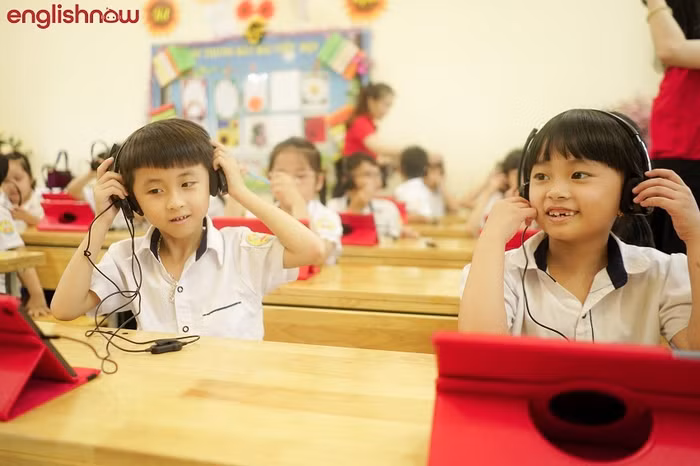 &nbsp;“Englishnow Phiêu lưu ký” mang lớp học thông minh đến với học sinh Hà Nội ảnh 2