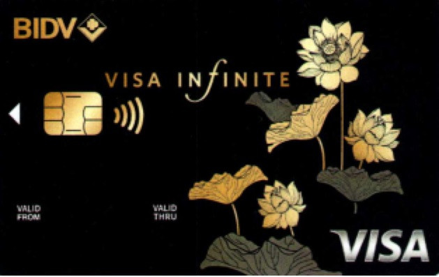 Chiếc thẻ có thiết kế sang trọng với các họa tiết tiết mạ vàng tinh tế. Chiếc thẻ có thiết kế sang trọng với các họa tiết tiết mạ vàng tinh tế.