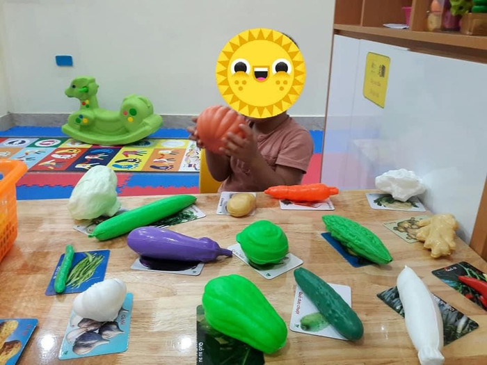 Mộ bài học theo giáo trình tại trung tâm can thiệp các trẻ tự kỷ. (Ảnh NVCC). Mộ bài học theo giáo trình tại trung tâm can thiệp các trẻ tự kỷ. (Ảnh NVCC).