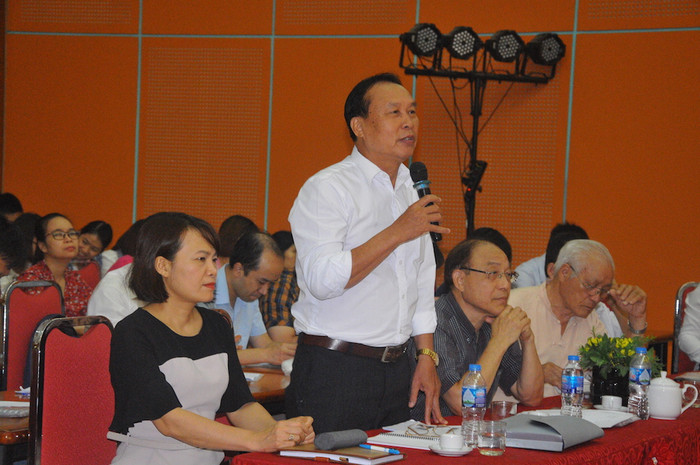Ông Nguyễn Hữu Giới – Chủ tịch Hội Thư viện Việt Nam trao đổi tại Hội thảo. Ông Nguyễn Hữu Giới – Chủ tịch Hội Thư viện Việt Nam trao đổi tại Hội thảo.