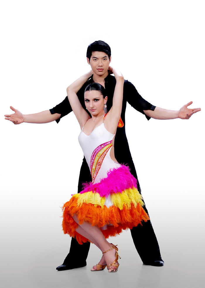 Người mẫu Trương Nam Thành và Elena Hrítova Hadzihristova, số báo danh 07 >> Vẻ đẹp cực gợi cảm 5 mỹ nữ Bước nhảy Hoàn vũ 2012 >> Bước nhảy Hoàn vũ 2012 công bố hình ảnh 10 cặp thí sinh Người mẫu Trương Nam Thành và Elena Hrítova Hadzihristova, số báo danh 07 >> Vẻ đẹp cực gợi cảm 5 mỹ nữ Bước nhảy Hoàn vũ 2012 >> Bước nhảy Hoàn vũ 2012 công bố hình ảnh 10 cặp thí sinh