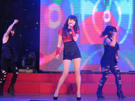 Cô là Miss Đại học Văn hóa 2011