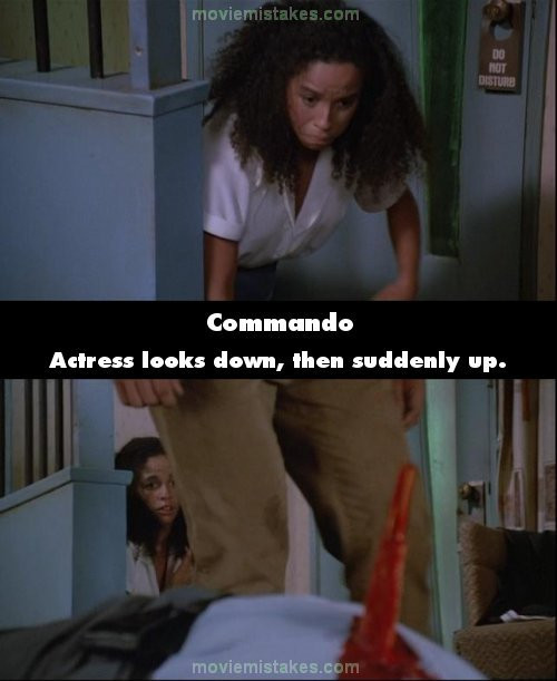 Cô gái đi từ dưới lên, nhìn xuống không thấy nhưng ngước lên mới phát hiện xác chết! Cô gái đi từ dưới lên, nhìn xuống không thấy nhưng ngước lên mới phát hiện xác chết!