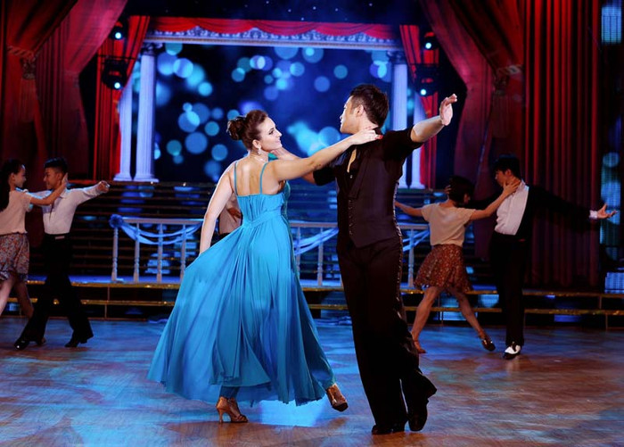 "Tôi thực sự không thể tin được điều anh ấy trả lời trên báo vì không ai nói với tôi về những gì đã diễn ra. Mọi người chỉ nghe theo những gì anh ấy nói. Anh ấy trả lời phỏng vấn và mọi người tin như vậy. Đôi khi, BTC cũng tin như thế. Tôi rất tức giận, vì chẳng có ai ở Hà Nội đến phòng tập luyện để theo dõi những gì đã diễn ra. Tôi không sống cùng mọi người, mọi người còn thể giúp đỡ lẫn nhau còn không ai giúp tôi cả, tôi đều tự làm mọi việc". (Theo 2 Sao) "Tôi thực sự không thể tin được điều anh ấy trả lời trên báo vì không ai nói với tôi về những gì đã diễn ra. Mọi người chỉ nghe theo những gì anh ấy nói. Anh ấy trả lời phỏng vấn và mọi người tin như vậy. Đôi khi, BTC cũng tin như thế. Tôi rất tức giận, vì chẳng có ai ở Hà Nội đến phòng tập luyện để theo dõi những gì đã diễn ra. Tôi không sống cùng mọi người, mọi người còn thể giúp đỡ lẫn nhau còn không ai giúp tôi cả, tôi đều tự làm mọi việc". (Theo 2 Sao)