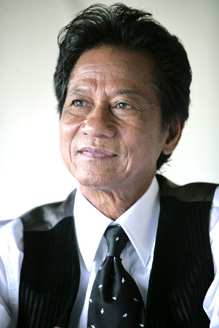 Trước những thông tin về vấn đề tác quyền trong liveshow “Nhật ký đời tôi” của Chế Linh tại Trung tâm Hội nghị Quốc gia Hà Nội tối 9/6 tới, BTC đã có ý kiến phản hồi về sự việc. Trước những thông tin về vấn đề tác quyền trong liveshow “Nhật ký đời tôi” của Chế Linh tại Trung tâm Hội nghị Quốc gia Hà Nội tối 9/6 tới, BTC đã có ý kiến phản hồi về sự việc.