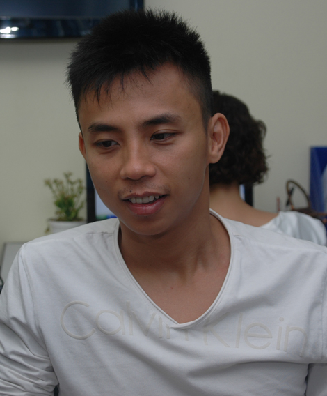 Chí Anh giản dị ngoài đời thường. Ảnh: Văn Trinh