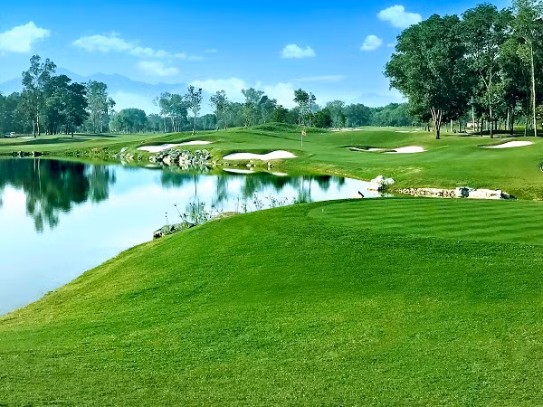 Hố số 6, sân golf Kings Course do ông Jack Nicklaus 2 thiết kế. Hố số 6, sân golf Kings Course do ông Jack Nicklaus 2 thiết kế.