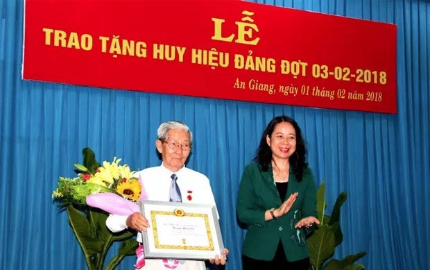 Có những cán bộ, đảng viên quên mất trách nhiệm, bổn phận trước Đảng, trước dân ảnh 2 Có những cán bộ, đảng viên quên mất trách nhiệm, bổn phận trước Đảng, trước dân ảnh 2