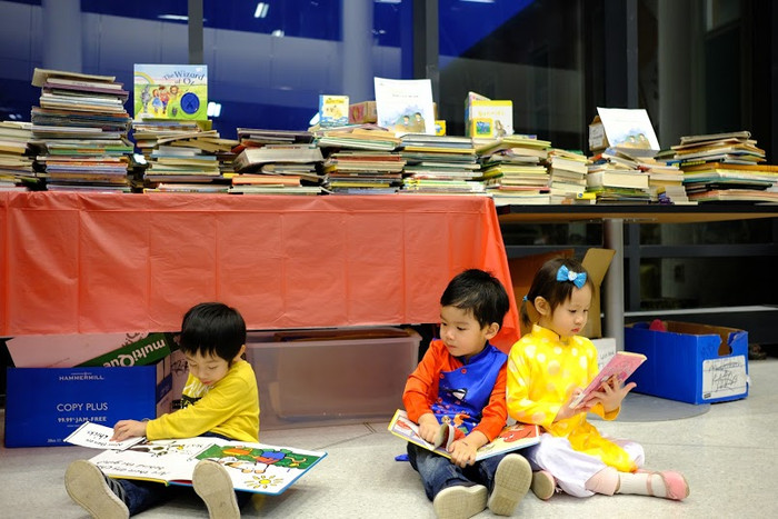 Lớn lên con cũng giỏi như ba mẹ Lớn lên con cũng giỏi như ba mẹ