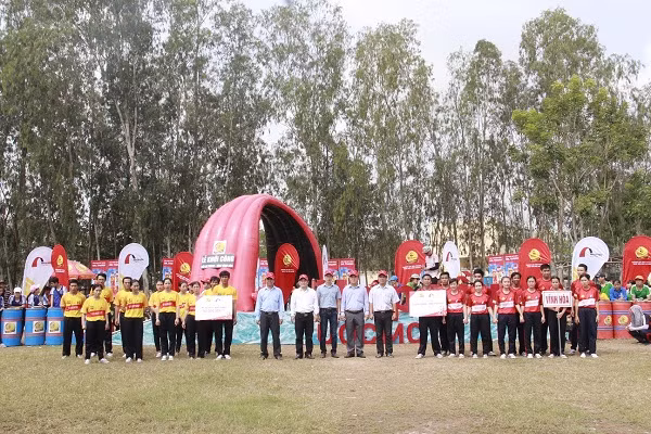 Cây cầu Dr Thanh – Đình Vĩnh Hòa được khởi công ngay sau đó để sớm đưa vào sử dụng trong năm mới.