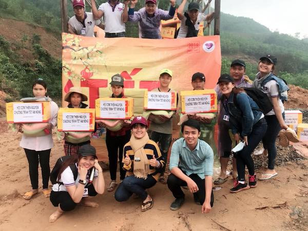 Ảnh chuyến đi từ thiện của các học trò thầy Đỗ Tấn Ngọc, ảnh do tác giả cung cấp Ảnh chuyến đi từ thiện của các học trò thầy Đỗ Tấn Ngọc, ảnh do tác giả cung cấp