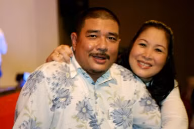 Vợ chồng nghệ sĩ Hồng Vân - Lê Tuấn Anh.