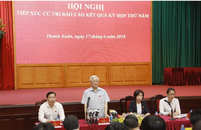 Tổng Bí thư Nguyễn Phú Trọng phát biểu kết luận Hội nghị tiếp xúc cử tri các quận Thanh Xuân, Hà Đông. Ảnh: Hanoimoi.com.vn Tổng Bí thư Nguyễn Phú Trọng phát biểu kết luận Hội nghị tiếp xúc cử tri các quận Thanh Xuân, Hà Đông. Ảnh: Hanoimoi.com.vn