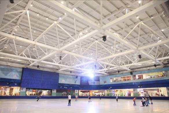 Thủy cung Vinpearlland Times City và sân băng trong nhà tại Royal City là một trong những điểm dừng chân được yêu thích nhất, đặc biệt là đối với các cư dân nhí Thủy cung Vinpearlland Times City và sân băng trong nhà tại Royal City là một trong những điểm dừng chân được yêu thích nhất, đặc biệt là đối với các cư dân nhí