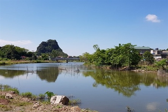 Ninh Bình sử dụng đồng thuế của người dân đóng góp quá tùy tiện? ảnh 1 Tỉnh Ninh Bình đã 'đốt' tiền tỷ ngân sách như thế nào?