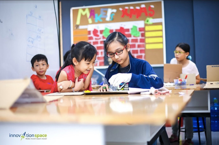 Giáo dục STEM ngày càng được nhiều phụ huynh và học sinh quan tâm. Giáo dục STEM ngày càng được nhiều phụ huynh và học sinh quan tâm.