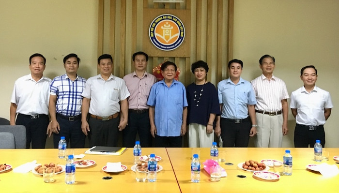 Đại diện Hiệp hội Các trường đại học, cao đẳng Việt Nam và Ban chủ nhiệm lâm thời Câu lạc bộ Kết nối doanh nghiệp - viện - trường. Ảnh: Vương Thuỷ Đại diện Hiệp hội Các trường đại học, cao đẳng Việt Nam và Ban chủ nhiệm lâm thời Câu lạc bộ Kết nối doanh nghiệp - viện - trường. Ảnh: Vương Thuỷ