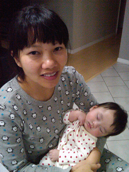 'Sự thay đổi lớn nhất là những trọng tâm trong cuộc sống. Có những điều trước đây có thể là quan trọng với tôi thì nay không nhiều ý nghĩa. Tất cả những gì tôi muốn xây dựng từ nay là cho con và gia đình, cái tôi cá nhân không còn tồn tại', Ca sỹ Trần Thu Hà nói về sự thay đổi khi có con. 'Sự thay đổi lớn nhất là những trọng tâm trong cuộc sống. Có những điều trước đây có thể là quan trọng với tôi thì nay không nhiều ý nghĩa. Tất cả những gì tôi muốn xây dựng từ nay là cho con và gia đình, cái tôi cá nhân không còn tồn tại', Ca sỹ Trần Thu Hà nói về sự thay đổi khi có con.