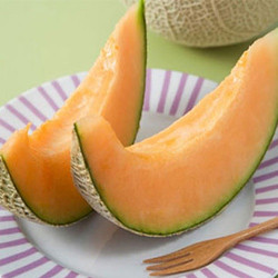 Dưa hấu và dưa lưới rất ngon và giàu dinh dưỡng Dưa hấu và dưa lưới rất ngon và giàu dinh dưỡng