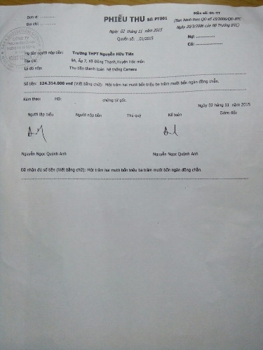 Phiếu thu mua camera trị giá hơn 124 triệu đồng của trường Nguyễn Hữu Tiến (Ảnh: P.L) Phiếu thu mua camera trị giá hơn 124 triệu đồng của trường Nguyễn Hữu Tiến (Ảnh: P.L)
