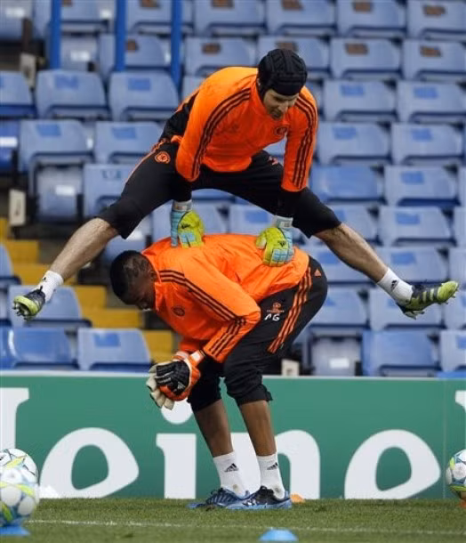 Thủ thành Petr Cech Thủ thành Petr Cech