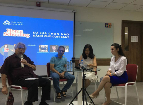 Buổi tọa đàm về Home Schooling (tự học ở nhà) vừa được tổ chức tại Trường Hoa Sen (ảnh: P.L) Buổi tọa đàm về Home Schooling (tự học ở nhà) vừa được tổ chức tại Trường Hoa Sen (ảnh: P.L)