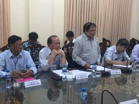 Thứ trưởng Bùi Văn Ga kết luận buổi làm việc ở tỉnh Đồng Tháp chiều ngày 12/5 (ảnh: M.Hằng) Thứ trưởng Bùi Văn Ga kết luận buổi làm việc ở tỉnh Đồng Tháp chiều ngày 12/5 (ảnh: M.Hằng)