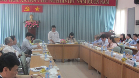 Bà Thi Thị Tuyết Nhung (đứng) kết luận buổi giám sát về tình hình giáo dục tại quận Bình Thạnh (ảnh: P.L) Bà Thi Thị Tuyết Nhung (đứng) kết luận buổi giám sát về tình hình giáo dục tại quận Bình Thạnh (ảnh: P.L)