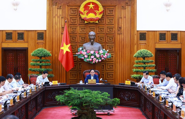 Thủ tướng giao nhiệm vụ cho các bộ, ngành. Ảnh: VGP/Nhật Bắc t3.jpg