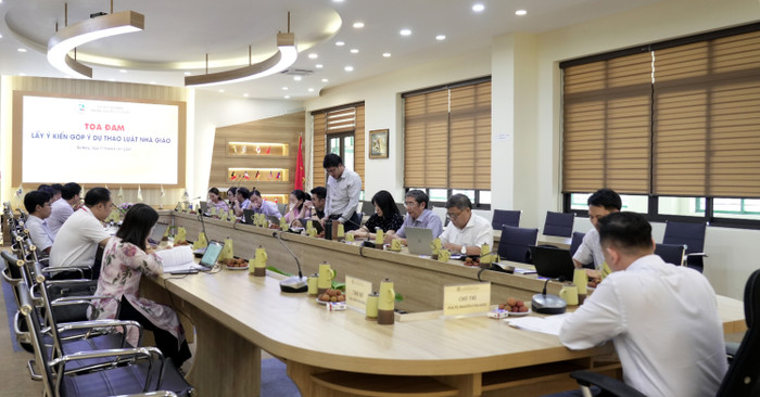 Tọa đàm lấy ý kiến góp ý dự thảo Luật Nhà giáo tại Trường Đại học Sư phạm – Đại học Đà Nẵng. Tọa đàm lấy ý kiến góp ý dự thảo Luật Nhà giáo tại Trường Đại học Sư phạm – Đại học Đà Nẵng.