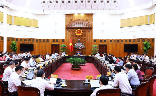 Thủ tướng yêu cầu quyết liệt triển khai các giải pháp ổn định giá cả thị trường. Ảnh VGP/Nhật Bắc Thủ tướng yêu cầu quyết liệt triển khai các giải pháp ổn định giá cả thị trường. Ảnh VGP/Nhật Bắc