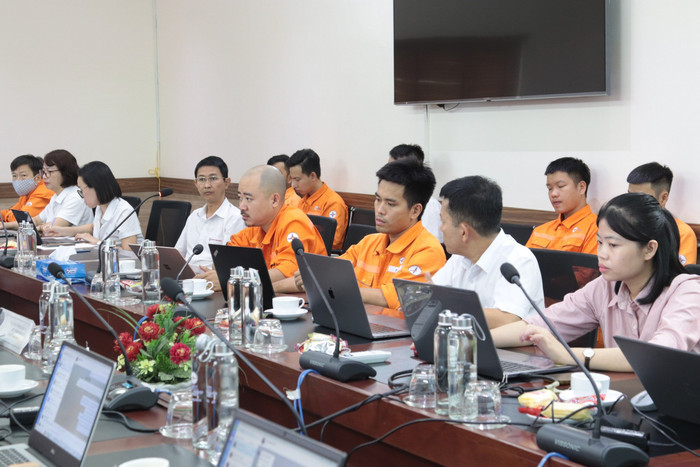Người lao động phát biểu ý kiến tại Hội nghị n6.jpg