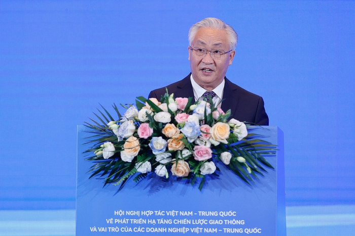 Phó Thủ tướng Trung Quốc Trương Quốc Thanh hoan nghênh các cơ quan, doanh nghiệp hai nước cùng nhau thúc đẩy hợp tác trong các lĩnh vực, nhất là hợp tác phát triển giao thông, kết nối giao thông giữa hai nước. Ảnh: VGP/Nhật Bắc Phó Thủ tướng Trung Quốc Trương Quốc Thanh hoan nghênh các cơ quan, doanh nghiệp hai nước cùng nhau thúc đẩy hợp tác trong các lĩnh vực, nhất là hợp tác phát triển giao thông, kết nối giao thông giữa hai nước. Ảnh: VGP/Nhật Bắc
