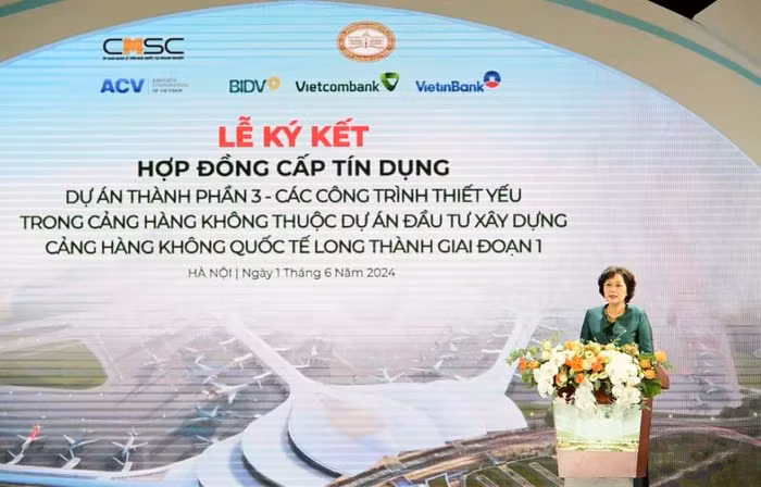 Bà Nguyễn Thị Hồng - Thống đốc Ngân hàng Nhà nước Việt Nam phát biểu tại Lễ ký kết.