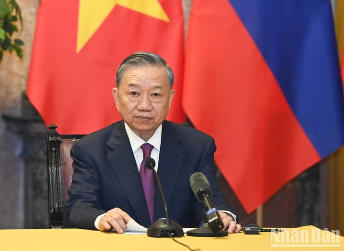 Chủ tịch nước Tô Lâm phát biểu tại buổi họp báo chung với các cơ quan thông tấn, báo chí trong và ngoài nước. Chủ tịch nước Tô Lâm phát biểu tại buổi họp báo chung với các cơ quan thông tấn, báo chí trong và ngoài nước.
