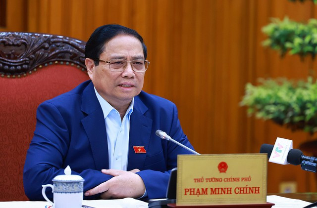 Thủ tướng Phạm Minh Chính phát biểu tại cuộc họp của Thường trực Chính phủ về các giải pháp ổn định kinh tế vĩ mô, kiểm soát lạm phát, thúc đẩy tăng trưởng kinh tế. Ảnh: VGP/Nhật Bắc 1.jpg
