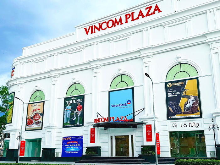 Vincom Plaza Điện Biên Phủ - Dấu ấn tiên phong nơi mảnh đất tự hào. 260627_VCR_TCBC khai truong TTTM_A2.jpg