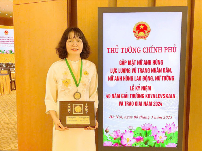 Phó Giáo sư, Tiến sĩ Đặng Thị Mỹ Dung là một trong hai nhà khoa học nữ được trao Giải thưởng Kovalevskaia 2024. Ảnh: NVCC z7121762034317-634a597dca95f7ac0125ed2a5137b53e-7344.jpg
