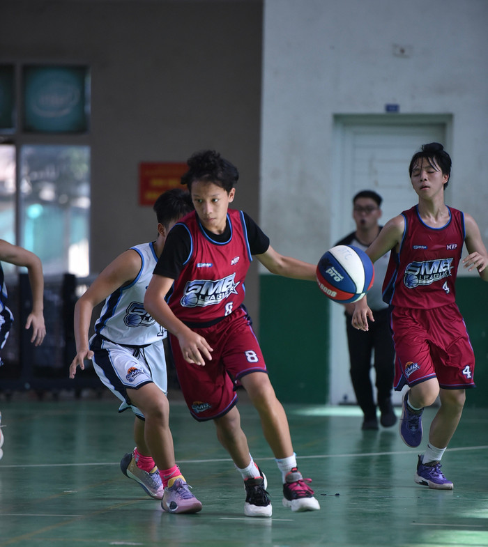 Hiệp thi đấu thứ 3, các chàng trai áo đỏ đội Giảng Võ nâng cao tinh thần thi đấu. mvp-1089-2987.jpg