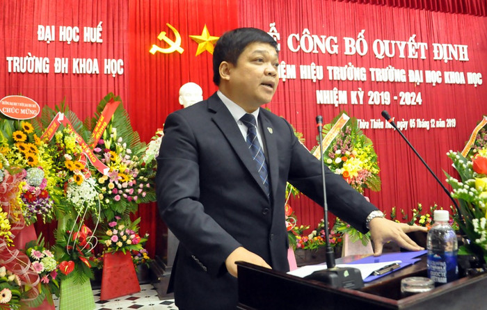 Phó Giáo sư, Tiến sĩ Võ Thanh Tùng - Hiệu trưởng Trường Đại học Khoa học, Đại học Huế. Ảnh: website Đại học Huế 20191205-085305-chonanhbonhiemkhoahoc1.jpg