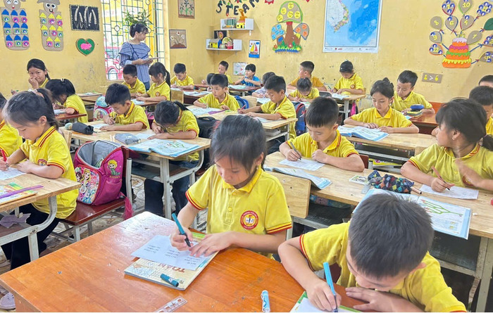 Học sinh Trường Tiểu học Mỹ An trong một buổi học. Ảnh: NTCC z6741911733684-7d4a37350d05e8ed08096babb6c9d031.jpg